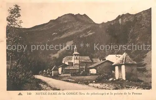 Auvergne_Region Notre Dame de la Gorge et la point de la Pennaz Auvergne Region