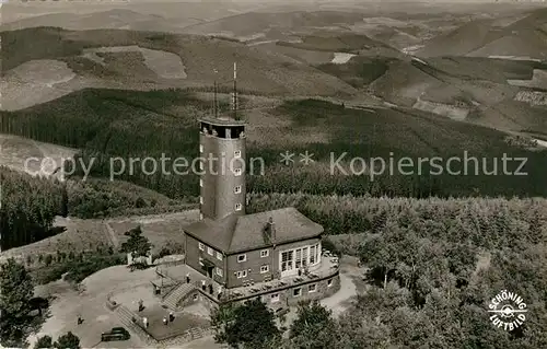 AK / Ansichtskarte Kirchhundem Aussichtsturm Hohe Bracht Fliegeraufnahme Kirchhundem