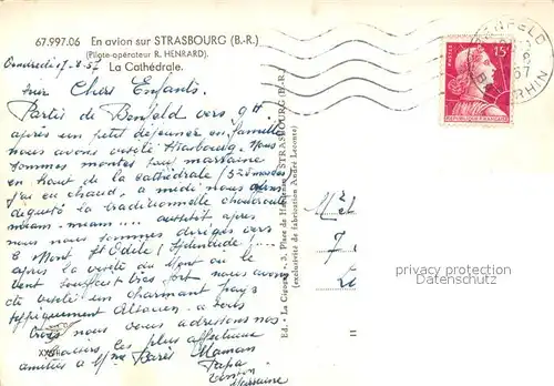 AK / Ansichtskarte Strasbourg_Alsace La Cathedrale vue aerienne Strasbourg Alsace