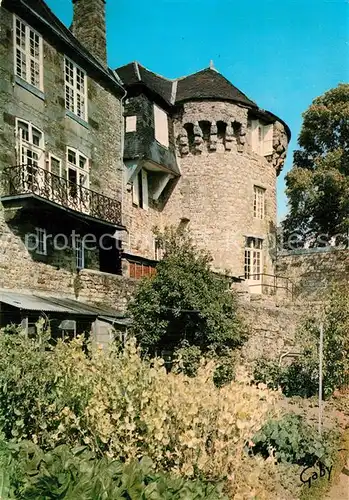 Domfront_Orne Tour des anciennes fortifications Domfront Orne
