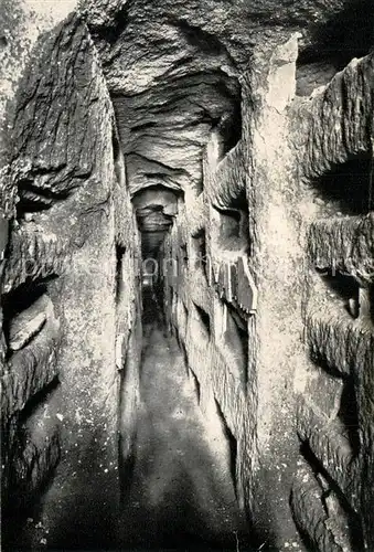 AK / Ansichtskarte Roma_Rom Catacombe di Roma una galleria Roma_Rom