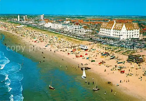 AK / Ansichtskarte Noordwijk_aan_Zee  Strand Hotels Fliegeraufnahme Noordwijk_aan_Zee 