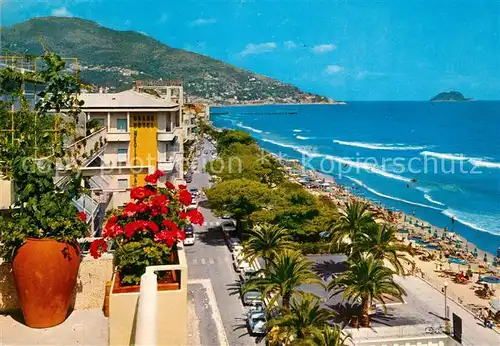 AK / Ansichtskarte Alassio Riviera dei Fiori Spiaggia e Lungomare Alassio