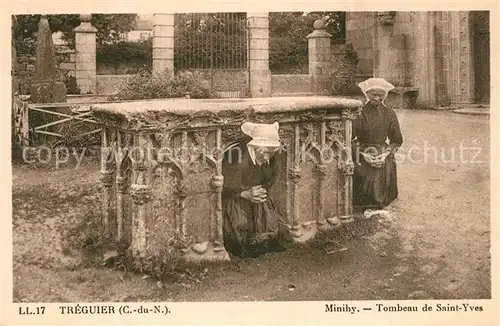 AK / Ansichtskarte Treguier_Cotes_d_Armor Minihy Tombeau de Saint Yves Treguier_Cotes_d_Armor