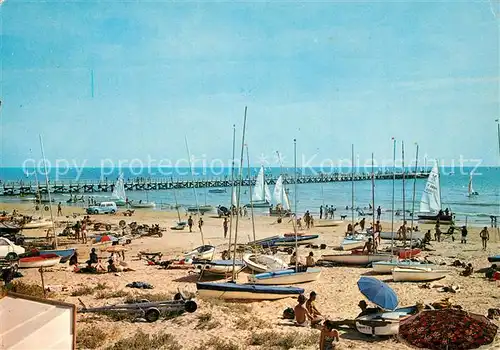 AK / Ansichtskarte Saint_Jean_de_Monts Club Nautique Plage Saint_Jean_de_Monts
