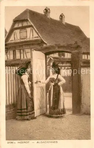 AK / Ansichtskarte Hoerdt Costumes Trachten Hoerdt
