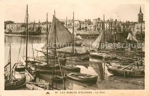 AK / Ansichtskarte Les_Sables d_Olonne Le Port Bateaux de peche Les_Sables d_Olonne