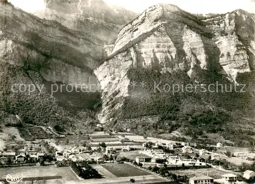 AK / Ansichtskarte Crolles Vue panoramique et les Alpes Crolles