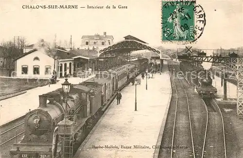 AK / Ansichtskarte Chalons sur Marne Interieur de la gare Train 