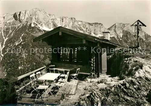 AK / Ansichtskarte Paulshuette auf der Kneifelspitze mit Untersberg Paulshuette