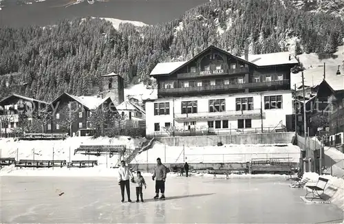 AK / Ansichtskarte Adelboden Hotel Adler Eislaufbahn Schwandfeldspitz Wintersportplatz Alpen Adelboden