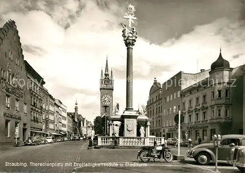 AK / Ansichtskarte Straubing Theresienplatz mit Dreifaltigkeistss?ule und Stadtturm Straubing