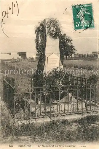 AK / Ansichtskarte Orleans_Loiret Monument du Petit Chasseur Orleans_Loiret