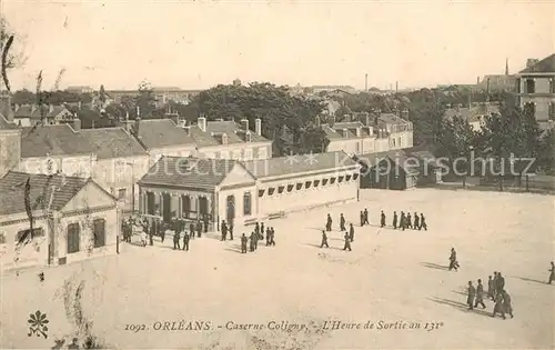 AK / Ansichtskarte Orleans_Loiret Caserne Coligny l heure de Sortie au 131e Regiment Orleans_Loiret