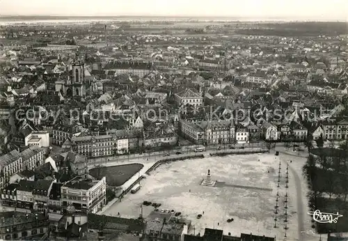 AK / Ansichtskarte Colmar_Haut_Rhin_Elsass Place Rapp et la Cathedrale vue aerienne Colmar_Haut_Rhin_Elsass