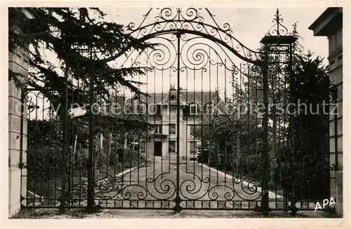 AK / Ansichtskarte Saint Hilaire de Brethmas La Jasse de Bernard Gard Le Chateau Saint Hilaire de Brethmas