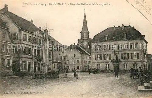 AK / Ansichtskarte Dannemarie_Haut Rhin Place des Halles et Palais de Justice Dannemarie Haut Rhin