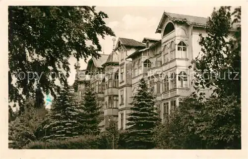 AK / Ansichtskarte Friedrichroda Villen am Oberbuechig Friedrichroda