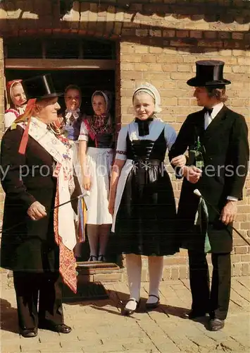 AK / Ansichtskarte Hochzeit Sorbische Hochzeit Schleife 