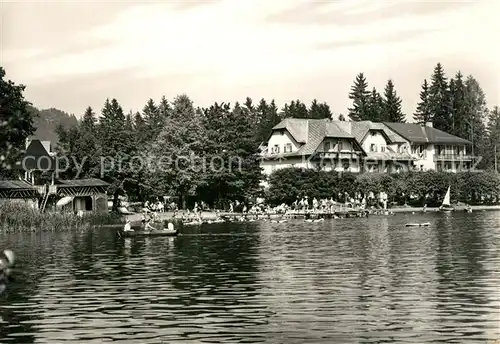 AK / Ansichtskarte Steindorf_Ossiacher_See Hotel Seewirt und Strandbad Ansicht vom See aus Steindorf_Ossiacher_See