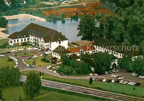 AK / Ansichtskarte Neu Isenburg Hotel Restaurant Forsthaus Gravenbruch Fliegeraufnahme Neu Isenburg