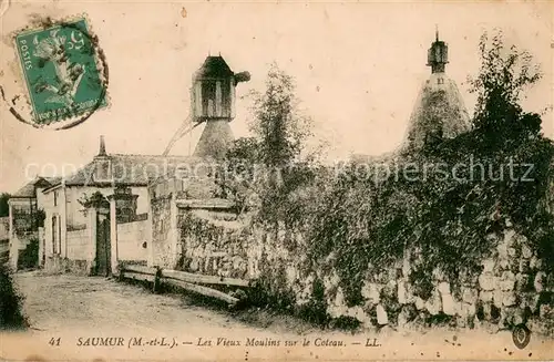 AK / Ansichtskarte Saumur Les vieux moulins sur le Coteau Saumur