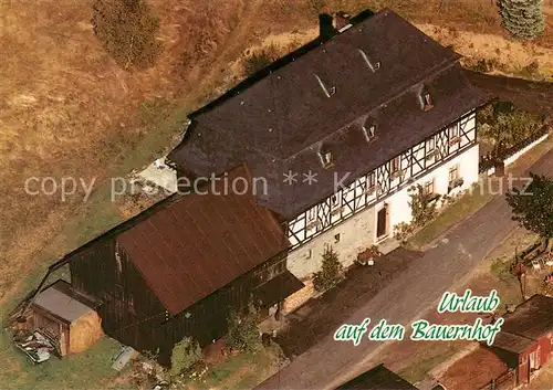 AK / Ansichtskarte Zwota Bauernhof Damm Fliegeraufnahme Zwota