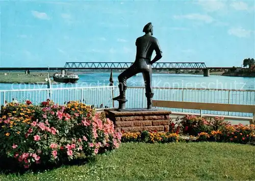 AK / Ansichtskarte Lauenburg_Elbe Rufer mit Elbbruecke Lauenburg Elbe