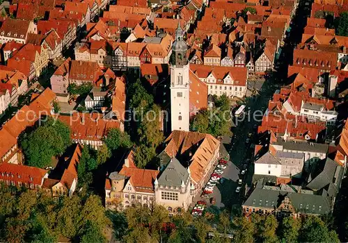 AK / Ansichtskarte Celle_Niedersachsen Historischer Stadtkern mit Stadtkirche Fliegeraufnahme Celle_Niedersachsen