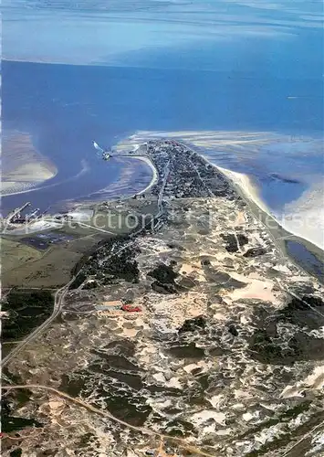 AK / Ansichtskarte Amrum Fliegeraufnahme mit Campingplatz und Duenengebiet Amrum