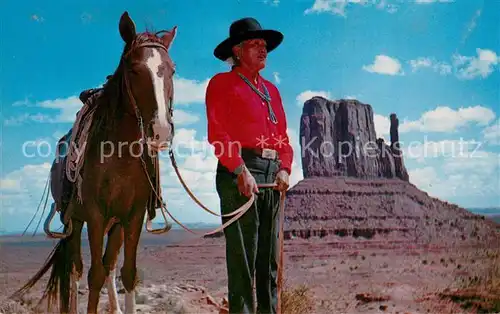 AK / Ansichtskarte Indianer_Native_American Navajo Chief Monument Valley  