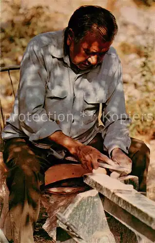 AK / Ansichtskarte Handwerk Standing Eagle Pipemaking Pipestone National Monument  