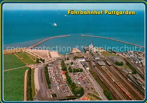 AK / Ansichtskarte Puttgarden Faehrbahnhof Hafen Fliegeraufnahme Puttgarden