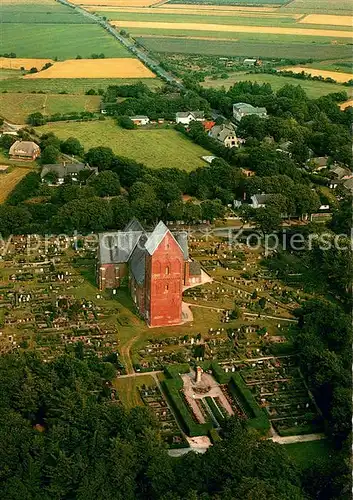 AK / Ansichtskarte Nieblum Nordseeheilbad St Johanni Kirche Fliegeraufnahme Nieblum