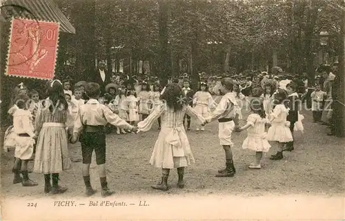 AK / Ansichtskarte Vichy_Allier Bal d Enfant Vichy Allier