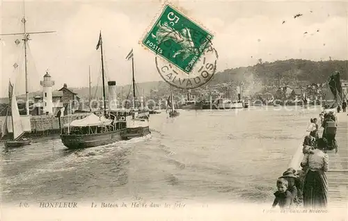 AK / Ansichtskarte Honfleur La Bateau du Havre dans les Jetee Honfleur