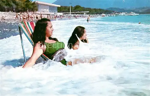 AK / Ansichtskarte Pitsunda_Pizunda On the beach Pitsunda Pizunda