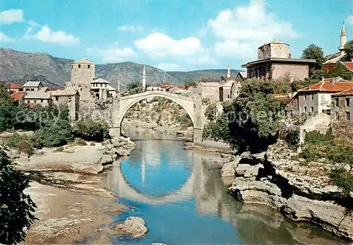 AK / Ansichtskarte Mostar_Moctap Stari Most Bruecke ueber die Neretva Wahrzeichen Mostar_Moctap