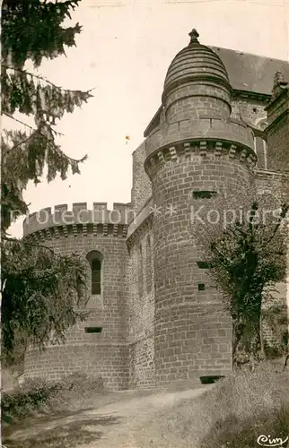 AK / Ansichtskarte Toucy Eglise Le Donjon et lune des tours de lancienne forteresse des comtes eveques d Auxerre Toucy