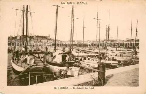 AK / Ansichtskarte Cannes_Alpes Maritimes Interieur du Port Cannes Alpes Maritimes
