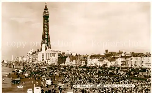 AK / Ansichtskarte Blackpool Central beach and Tower Blackpool