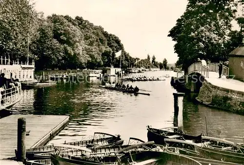 AK / Ansichtskarte Oxford_Oxfordshire The Summer Eights Valentine s Postcard Oxford Oxfordshire