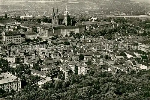AK / Ansichtskarte Praha_Prahy_Prague Pohled na Prazsky hrad Fliegeraufnahme Praha_Prahy_Prague