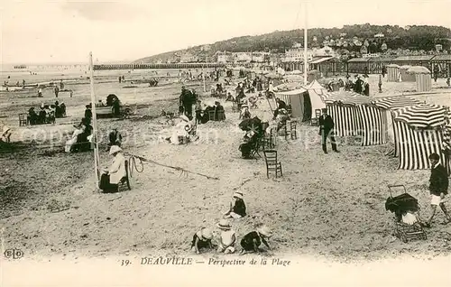 AK / Ansichtskarte Deauville Perspective de la plage Deauville