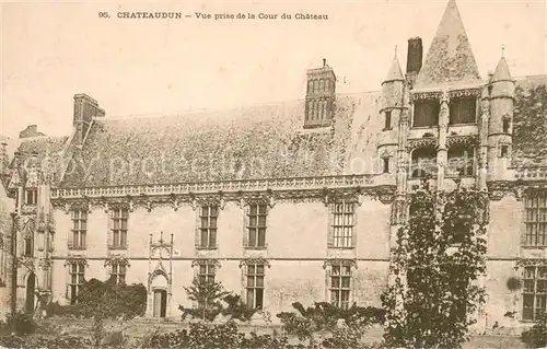 AK / Ansichtskarte Chateaudun Vue prise de la cour du chateau Chateaudun