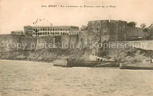 AK / Ansichtskarte Brest_Finistere Vue densemble du Chateau cote de la Rade Brest_Finistere