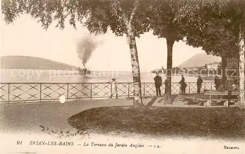 AK / Ansichtskarte Evian les Bains_Haute_Savoie La Terrasse du Jardin Anglais Evian les Bains_Haute