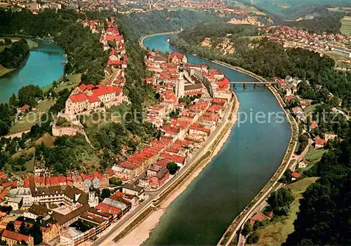 AK / Ansichtskarte Burghausen_Salzach Fliegeraufnahme Deutschlands l?ngste Burg Burghausen Salzach