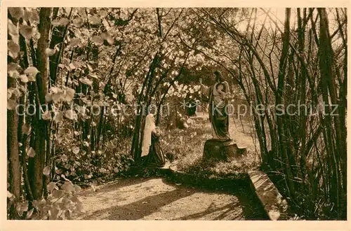 AK / Ansichtskarte Paray le Monial Jardin du Monastere de la Visitation Bosquet de Noisetiers Statue Paray le Monial