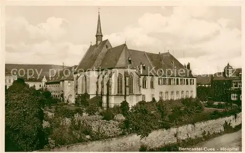 AK / Ansichtskarte Bernkastel Kues Hospital Kirche Bernkastel Kues